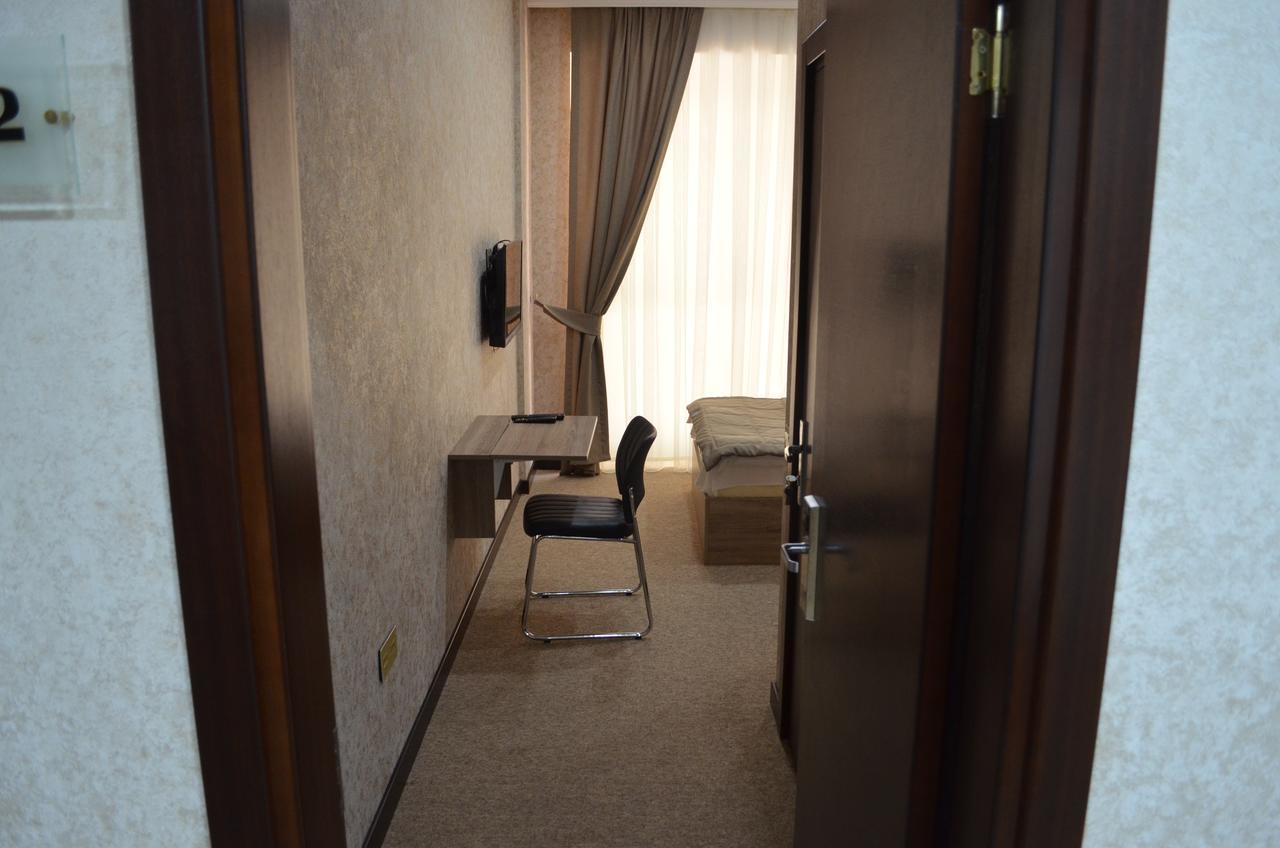 Anas Guest House Baku Bagian luar foto