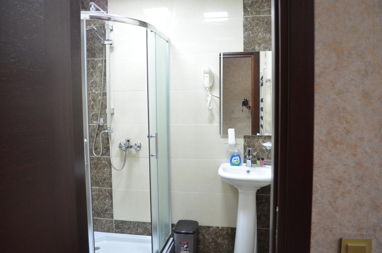 Anas Guest House Baku Bagian luar foto
