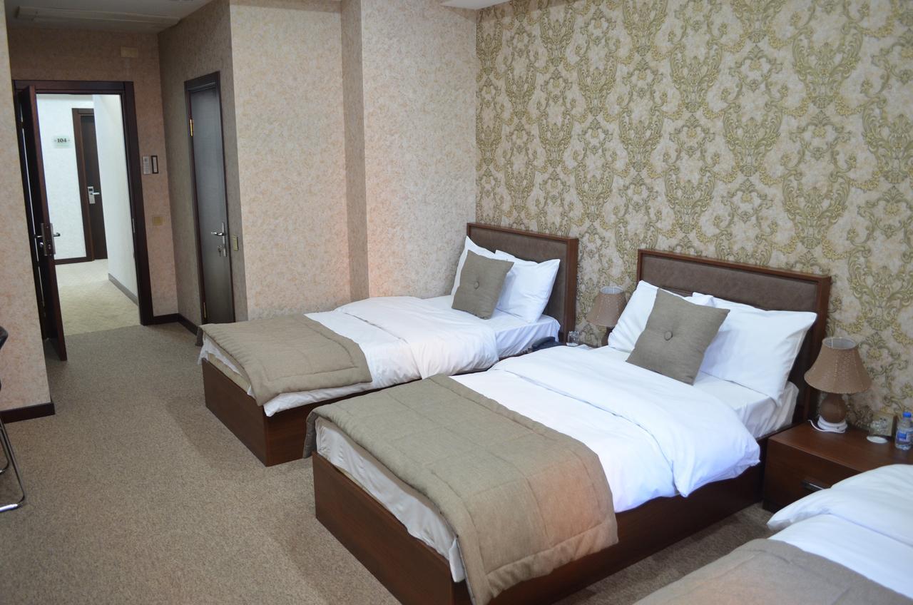 Anas Guest House Baku Bagian luar foto